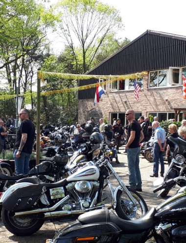 De Firma Motors ESBEEK afbeelding 3